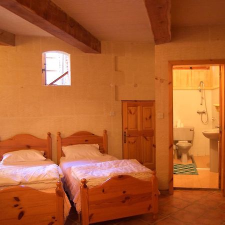 Ta'Kemmuna Hotel Qala Zewnętrze zdjęcie