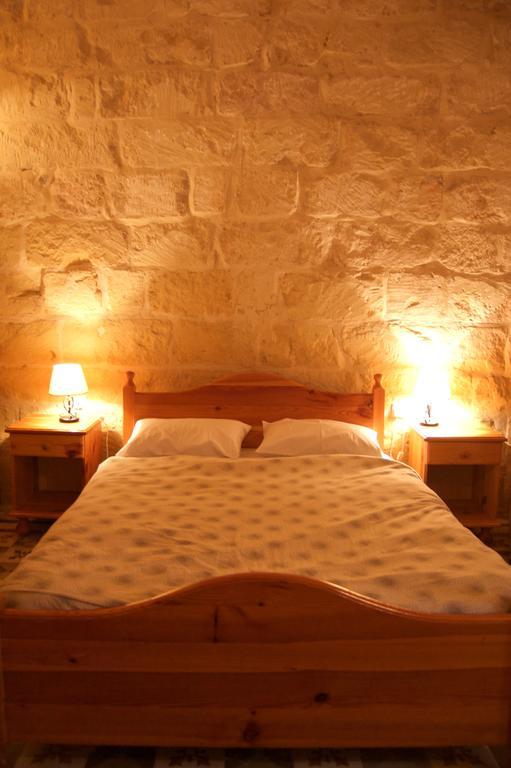 Ta'Kemmuna Hotel Qala Zewnętrze zdjęcie